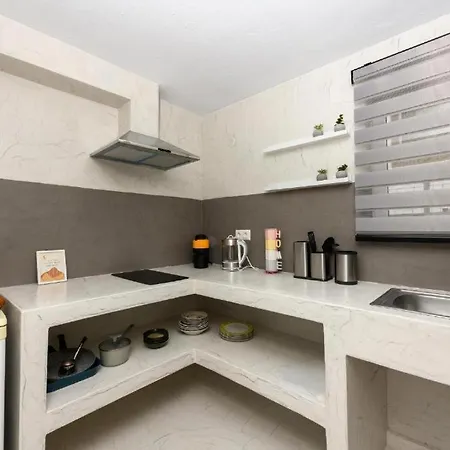 Kivo Thasos Принос